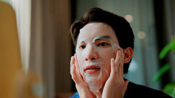 Vitamin C Rejuvenating & Hydrating Facial Sheet Mask