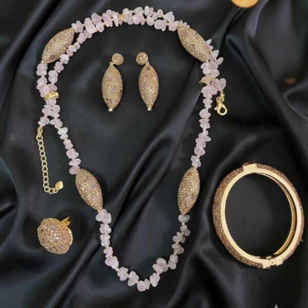 Rose Quartz Crystal Jewellery Set
