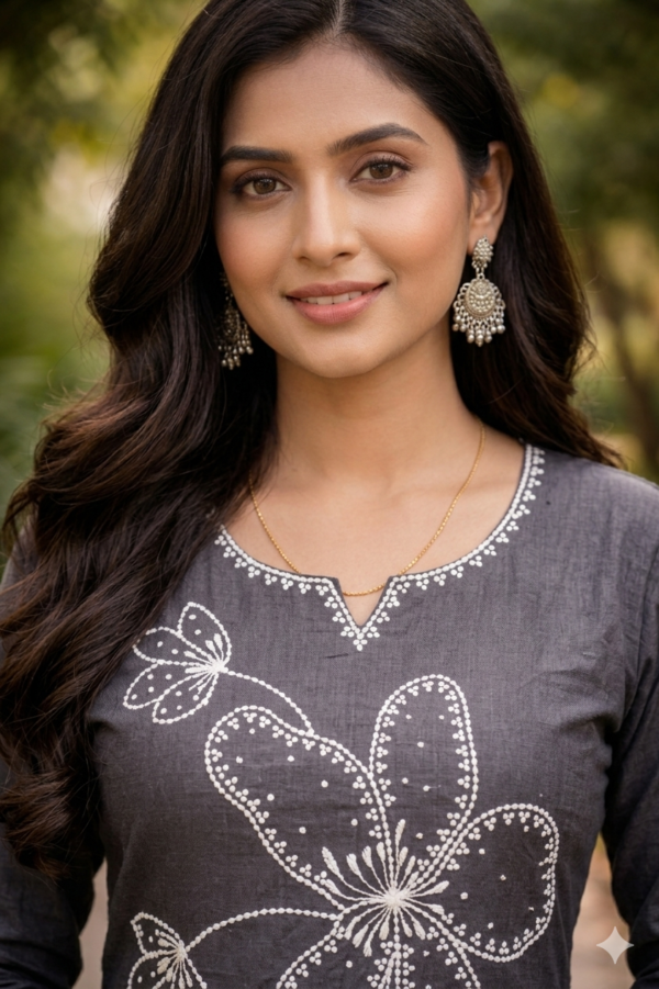 Elegant Grey Floral Embroidered Kurti